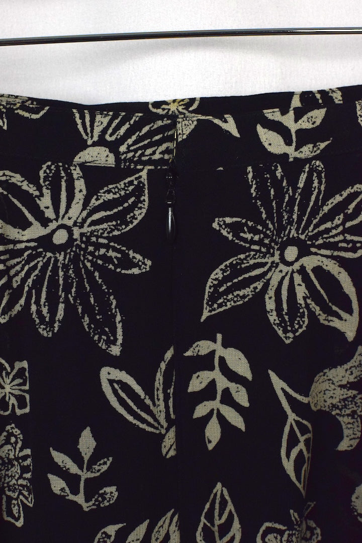 Abstract Print Skirt