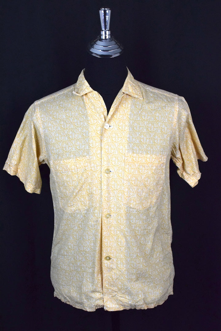 Abstract Circle Print Shirt