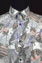 Load image into Gallery viewer, Aquarium Print Shirt
