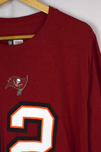 Load image into Gallery viewer, DEADSTOCK Tom Brady Tampa Bay Buccaneers NFL T-shirt
