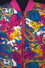 Load image into Gallery viewer, Paisley Print Spray Jacket
