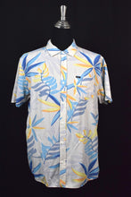 Load image into Gallery viewer, Leaf Print Shirt
