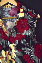 Load image into Gallery viewer, Erika Brand Floral Print Top
