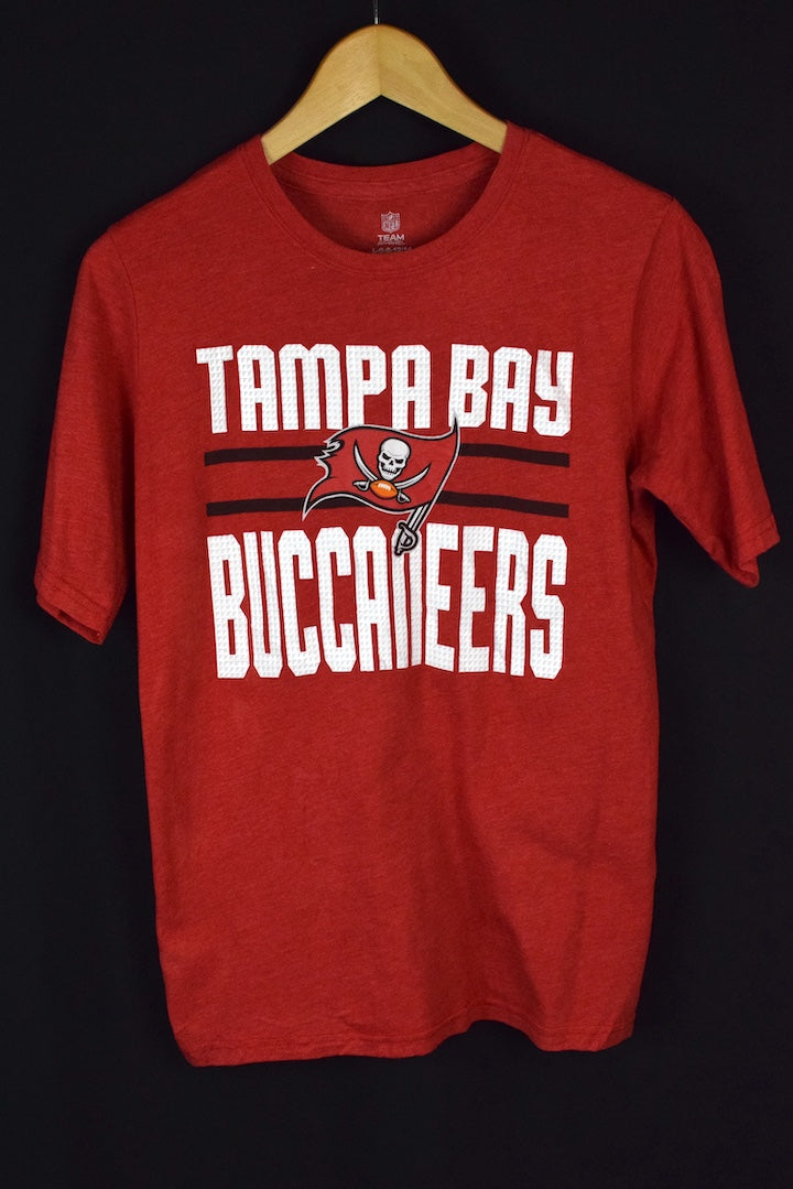 Ladies Tamp Bay Buccaneers NFL T-shirt