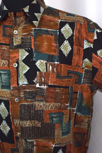 Load image into Gallery viewer, Abstract Print Shirt
