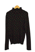 Load image into Gallery viewer, Christmas Wreath Turtle Neck
