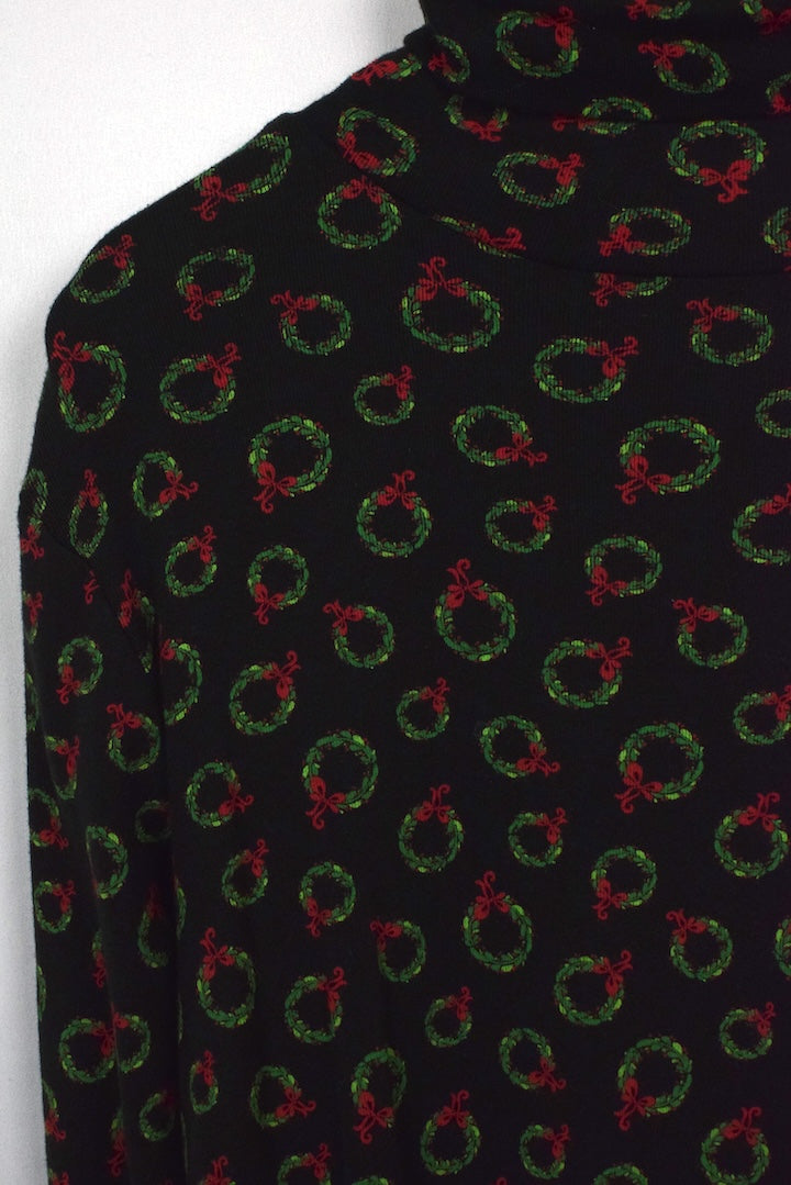 Christmas Wreath Turtle Neck