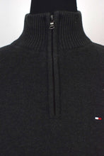 Load image into Gallery viewer, Tommy Hilfiger Brand Knitted Pullover
