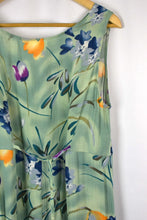 Load image into Gallery viewer, Ella K Brand Floral Print Dress
