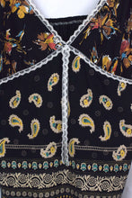 Load image into Gallery viewer, Reworked Floral Print Top
