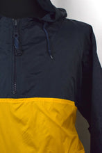 Load image into Gallery viewer, Gap Brand Spray Jacket
