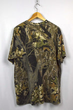 Load image into Gallery viewer, 80s/90s Camouflage T-shirt
