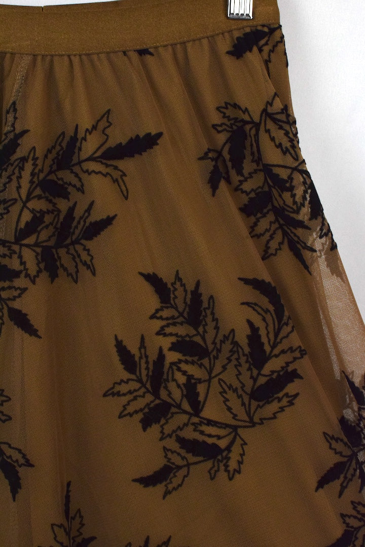 NEW Mesh Leaf Pattern Skirt