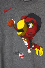 Load image into Gallery viewer, Atlanta Hawks NBA T-shirt
