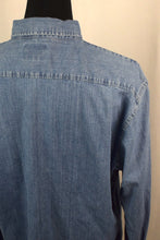 Load image into Gallery viewer, Wrangler Brand Denim Shirt
