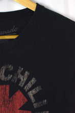 Load image into Gallery viewer, 2015 Red Hot Chilli Peppers T-shirt
