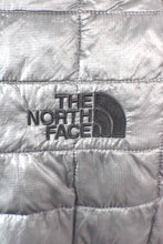 Load image into Gallery viewer, The North Face Brand Puffer Vest
