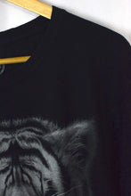 Load image into Gallery viewer, White Tiger T-shirt
