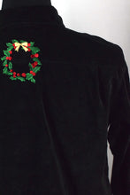 Load image into Gallery viewer, Christmas Wreath Velvet Shirt
