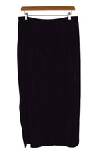 Load image into Gallery viewer, Black Velvet Skirt
