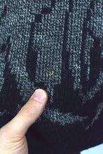 Load image into Gallery viewer, 90s Abstract Splash Knitted Jumper
