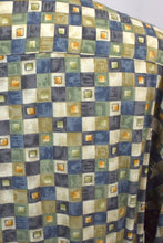 Load image into Gallery viewer, Square Print Shirt
