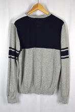 Load image into Gallery viewer, Tommy Hilfiger Brand Knitted Jumper
