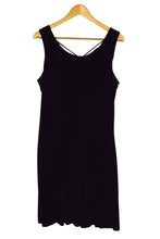 Load image into Gallery viewer, Molly Malloy Brand Velour Fitted Dress

