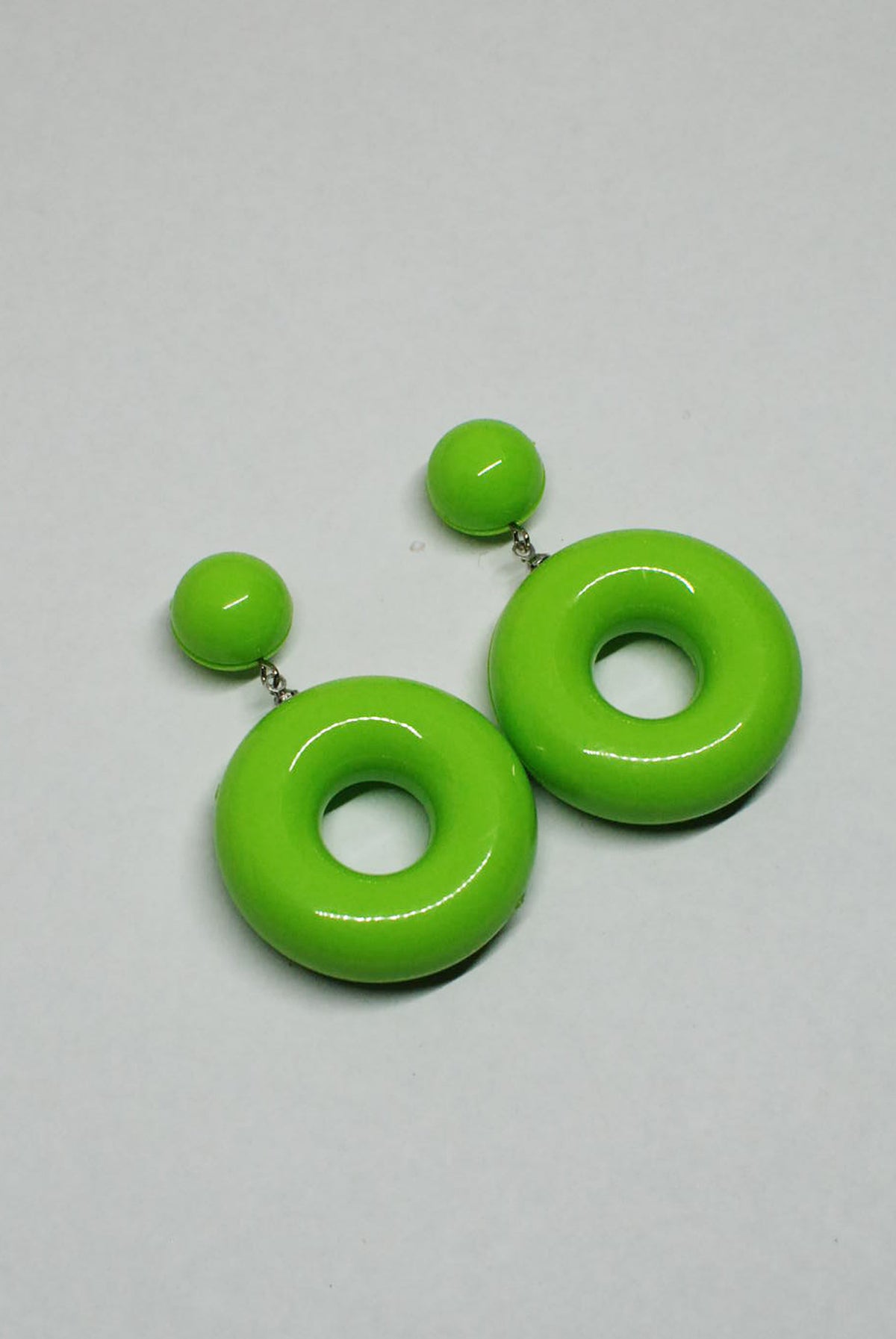 90's Chunky Round Plastic Drop Earrings