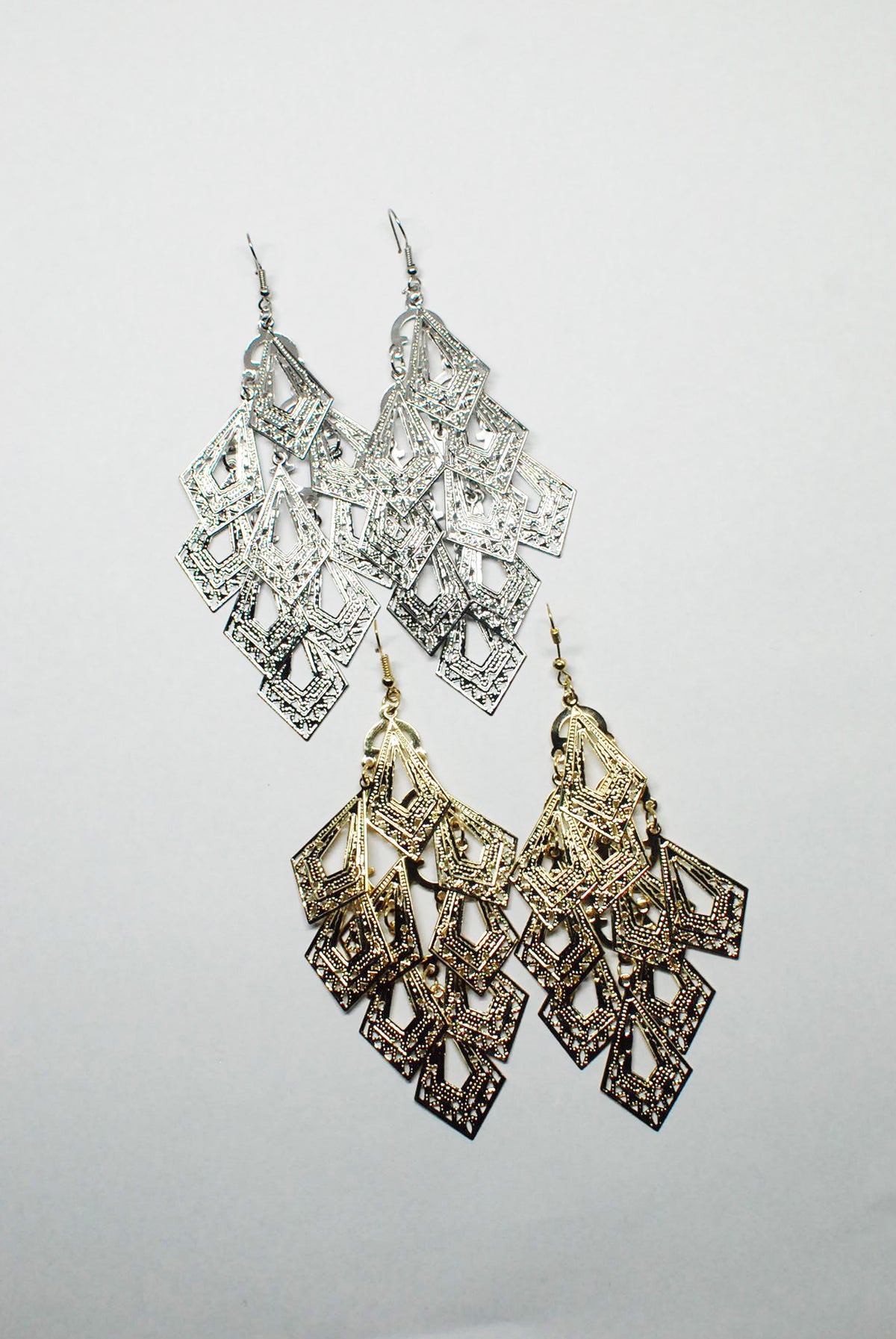 Lightweight Filigree Diamonds Chandelier Earrings