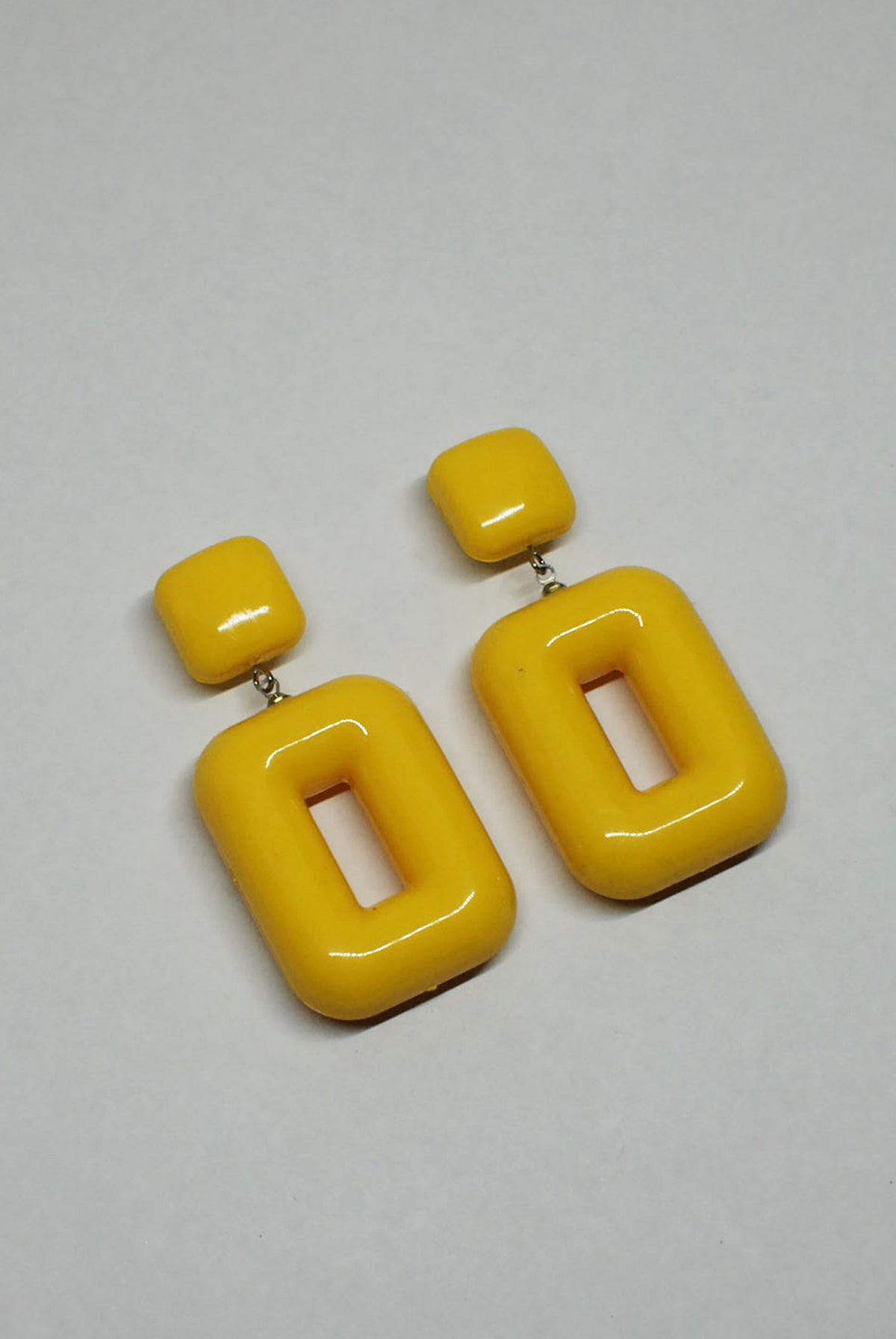 90's Chunky Rectangles Plastic Drop Earrings
