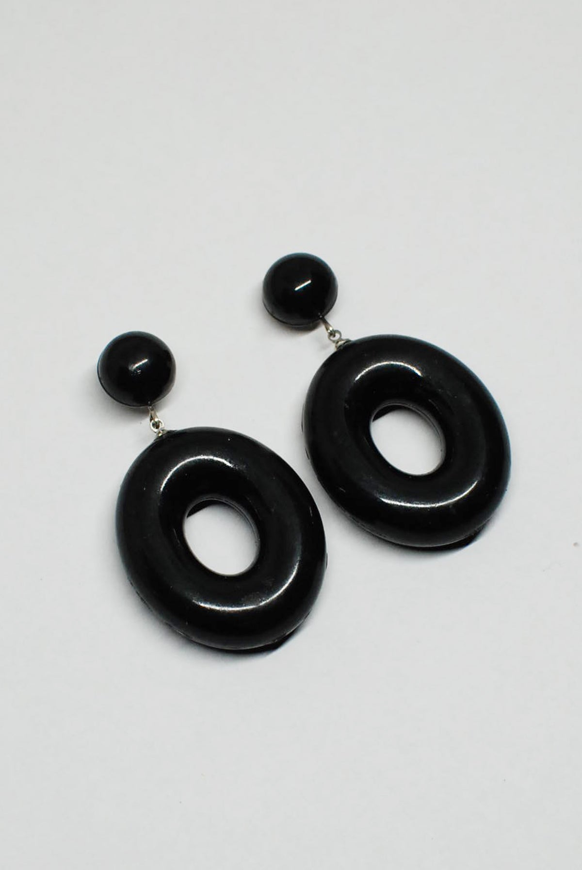 90's Chunky Oval Plastic Drop Earrings