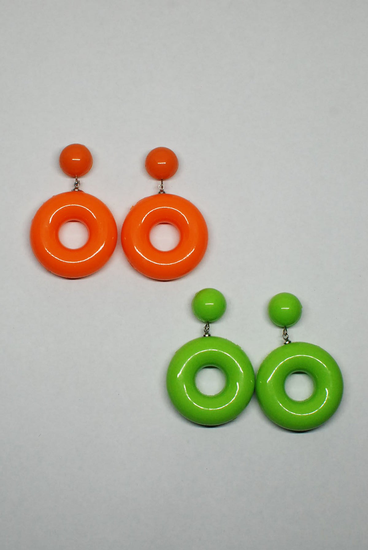 90's Chunky Round Plastic Drop Earrings