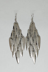 Lightweight Chandelier Tear Drop Design Earrings