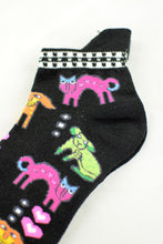Load image into Gallery viewer, NEW Folk Art Cats anklet socks

