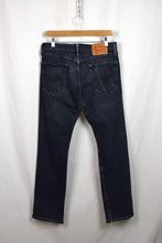 Load image into Gallery viewer, Levis Strauss Brand 505 Jeans
