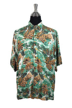 Load image into Gallery viewer, Tropical Island Print Hawaiian Shirt
