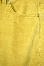 Load image into Gallery viewer, Levis Brand Tan Corduroy Pants
