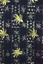 Load image into Gallery viewer, Floral Print Party Shirt
