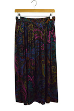 Load image into Gallery viewer, Code: 7 Brand Paisley Print Skirt
