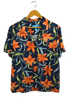 Load image into Gallery viewer, Island Winds Brand Ladies Hawaiian Shirt

