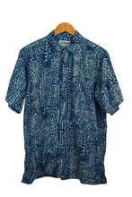 Load image into Gallery viewer, Island Print Party Shirt
