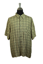 Load image into Gallery viewer, Criss Cross Print Party Shirt
