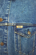 Load image into Gallery viewer, Levi&#39;s Brand Denim Jacket
